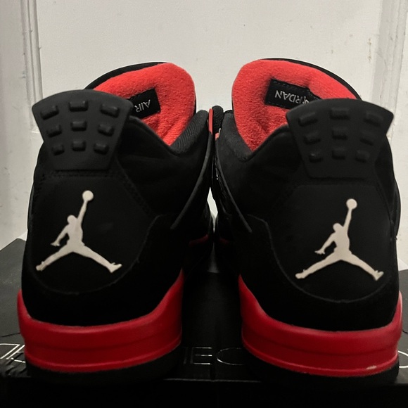 used red thunder fours slight star loss size 10 mens slightly damaged box - Picture 4 of 12